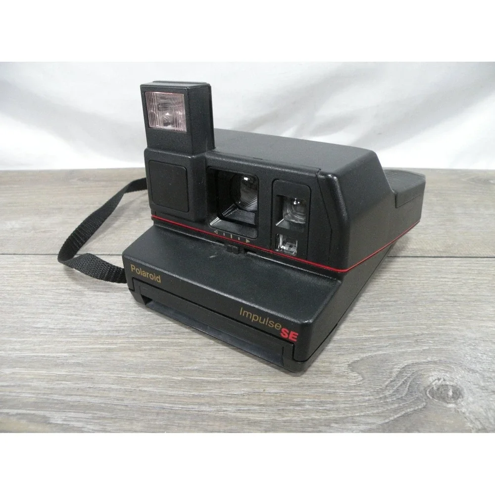 Polaroid Impulse SE 600 Instant Film Camera Black w/ Neck Strap Built-in flash